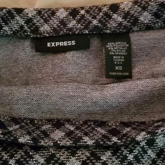 Skirt - Picture 3 of 4